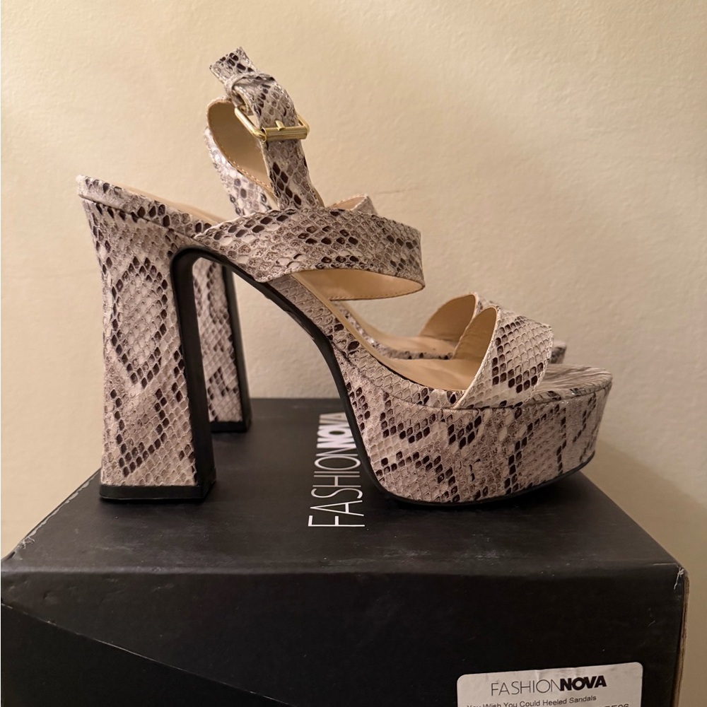Fashion Nova Beige Snake Print Platform Heels